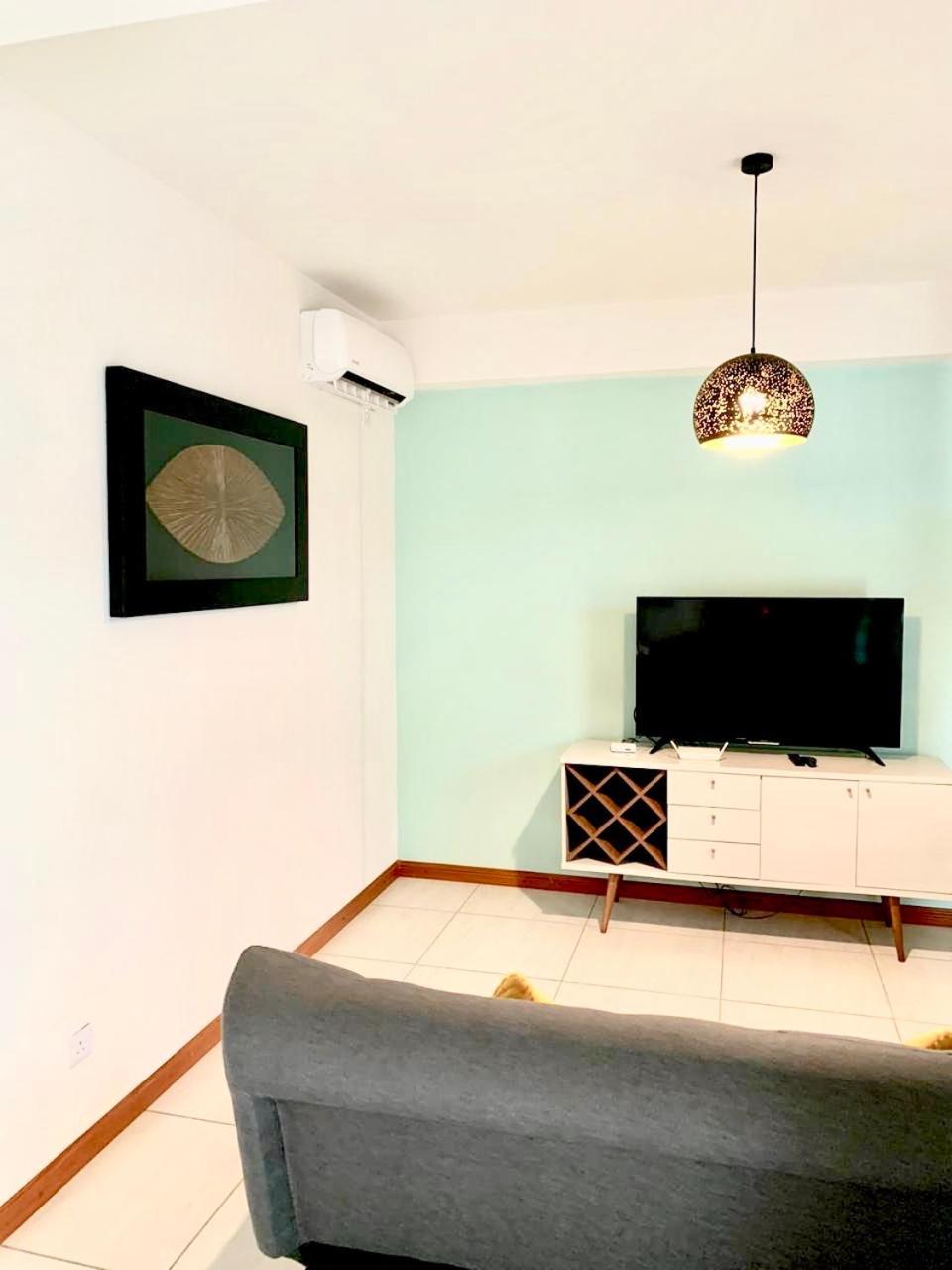 Luxury Westwood Apartment+Pool Flic en Flac Номер фото